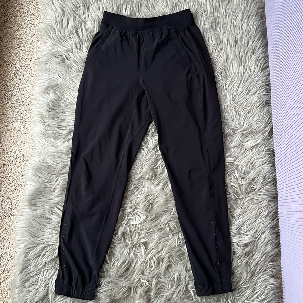 Womens Lululemon lightweight joggers